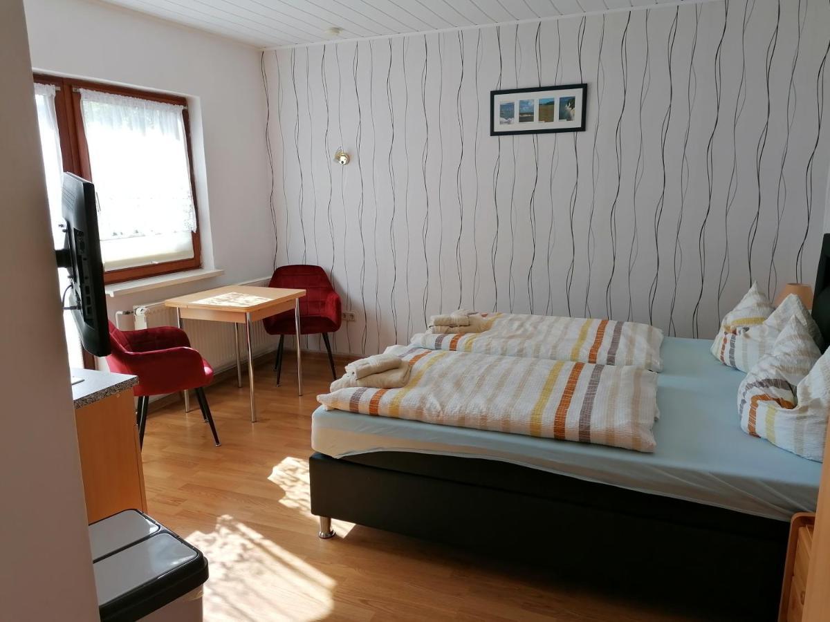 فندق Pension Und Bistro" Dat Olle Fischerhus" رالسفيك المظهر الخارجي الصورة
