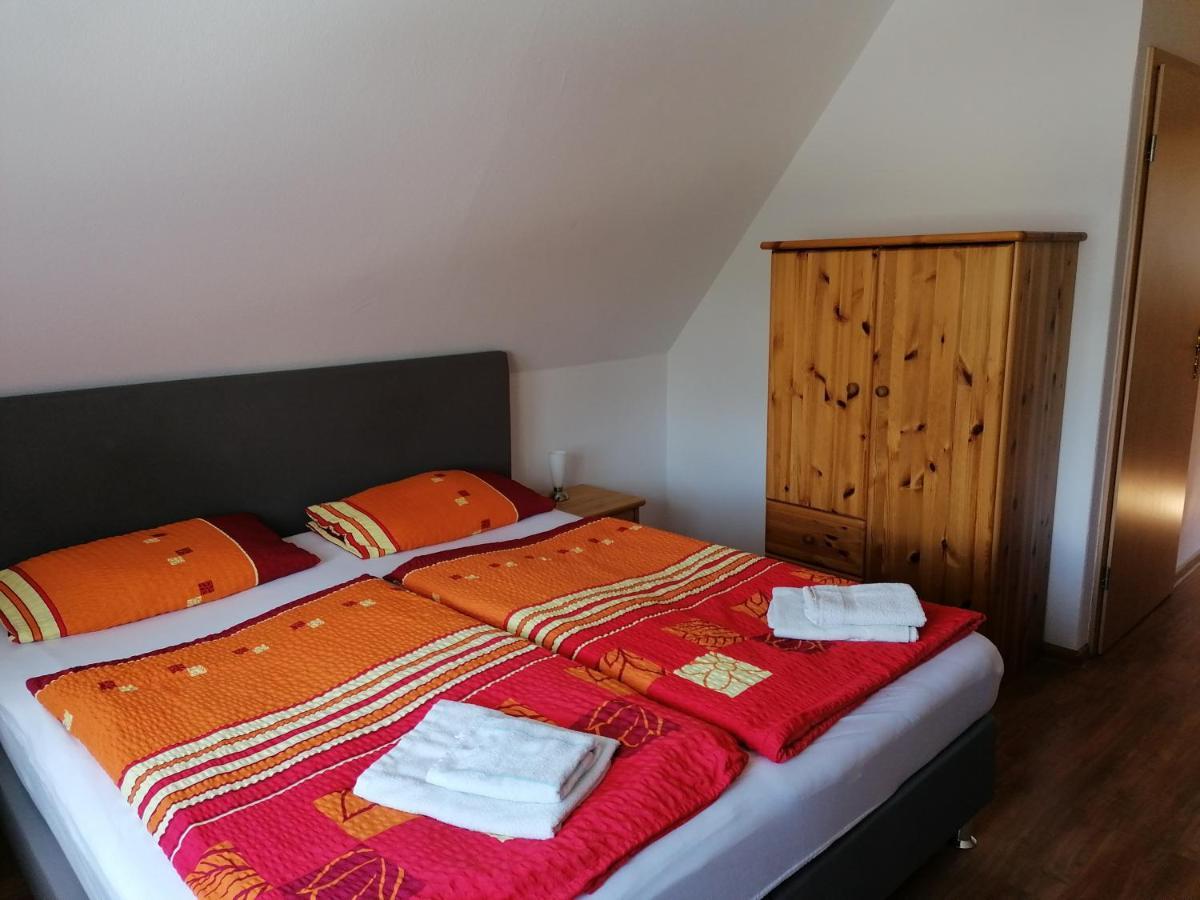 فندق Pension Und Bistro" Dat Olle Fischerhus" رالسفيك المظهر الخارجي الصورة